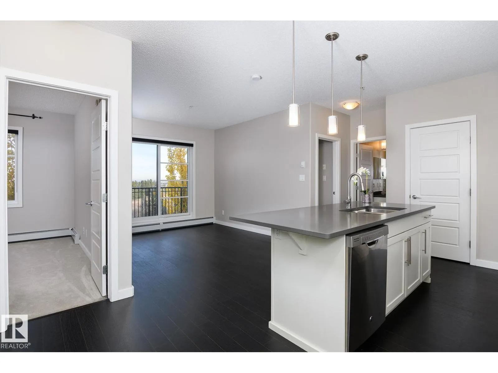 #406 1144 ADAMSON DR SW