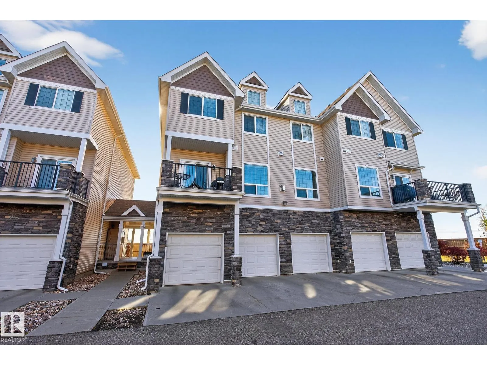 #117 7293 SOUTH TERWILLEGAR DR NW