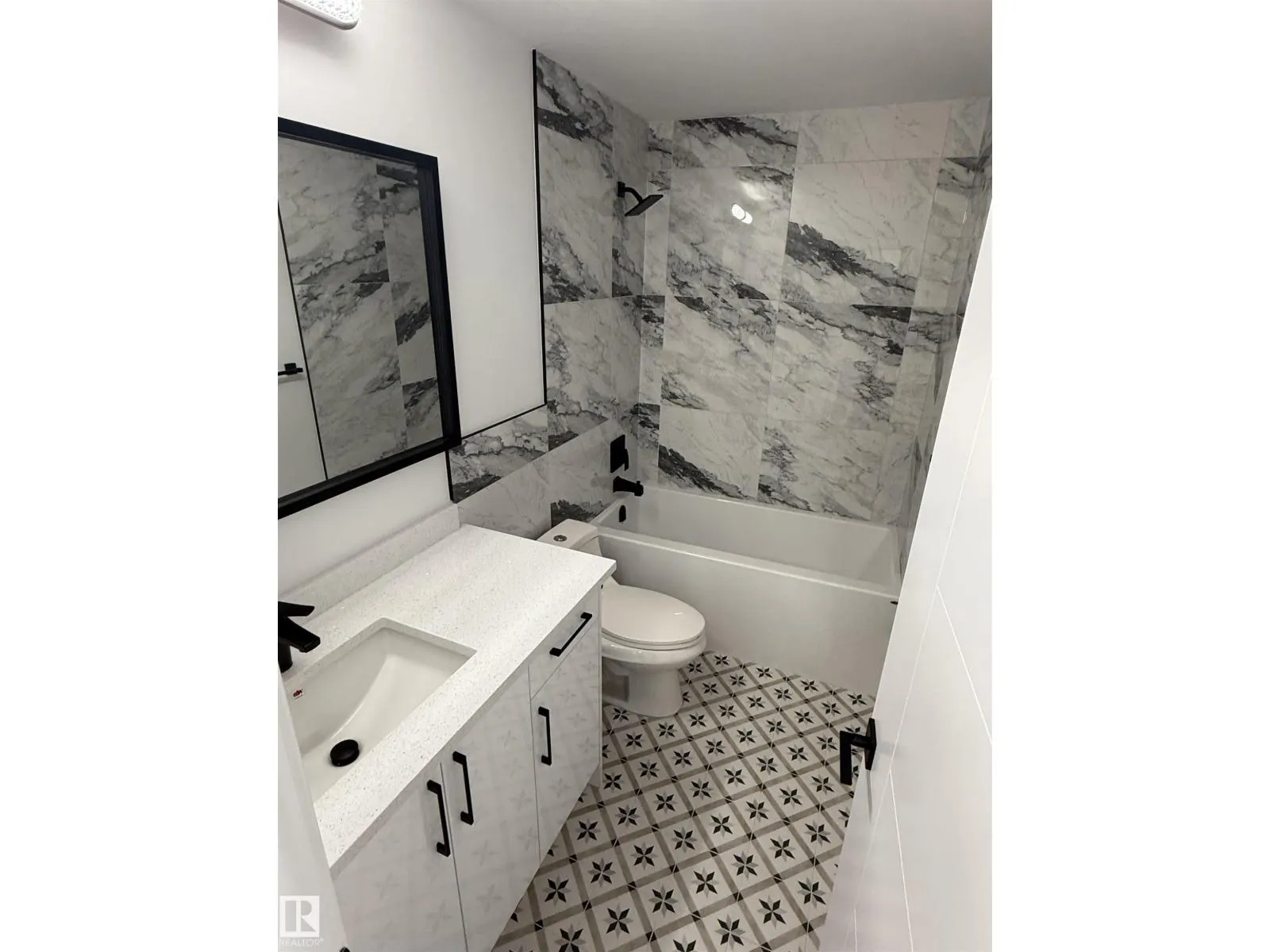 713 VILLAGE ON THE GREEN NW