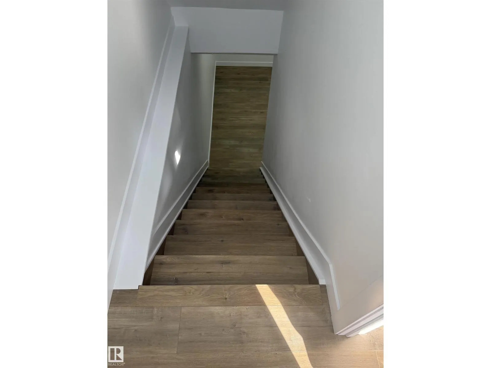 713 VILLAGE ON THE GREEN NW