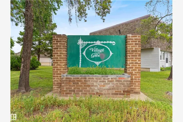 713 VILLAGE ON THE GREEN NW