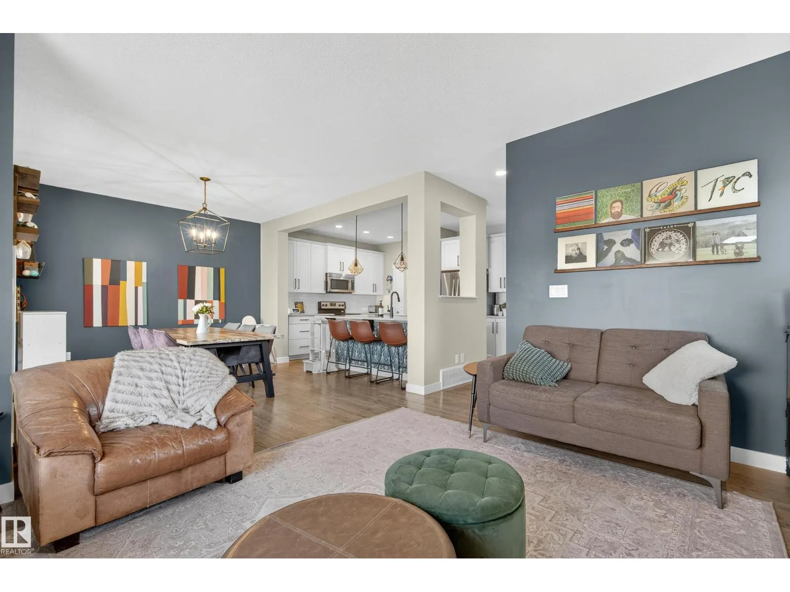 1374 SECORD LANDING LD NW