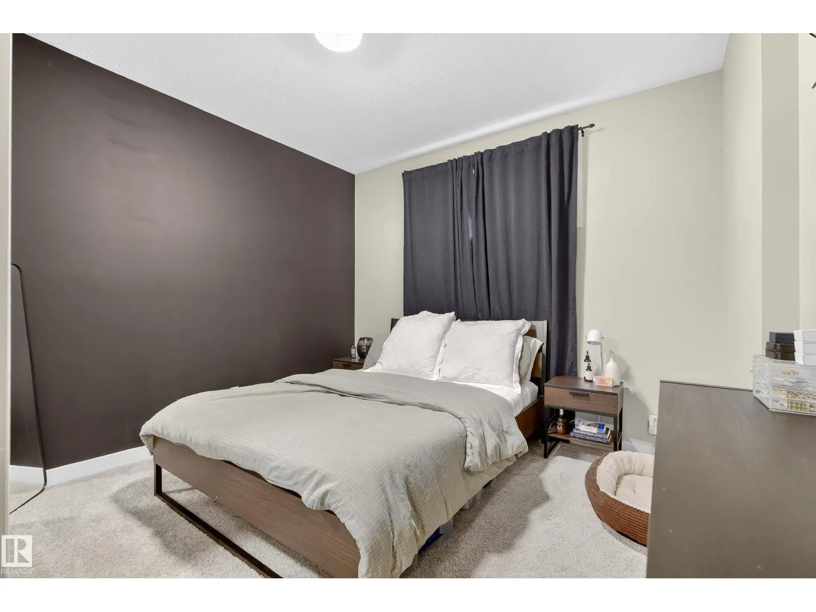 1374 SECORD LANDING LD NW