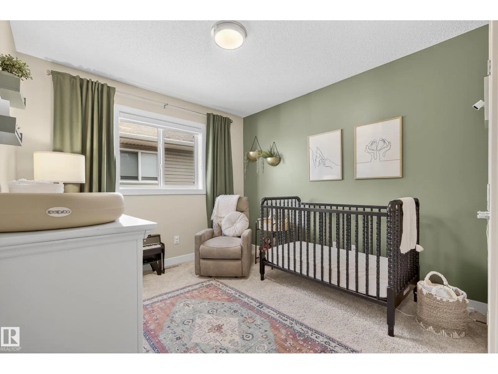 1374 SECORD LANDING LD NW