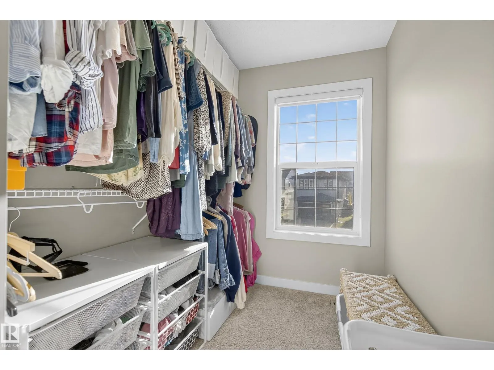 1374 SECORD LANDING LD NW