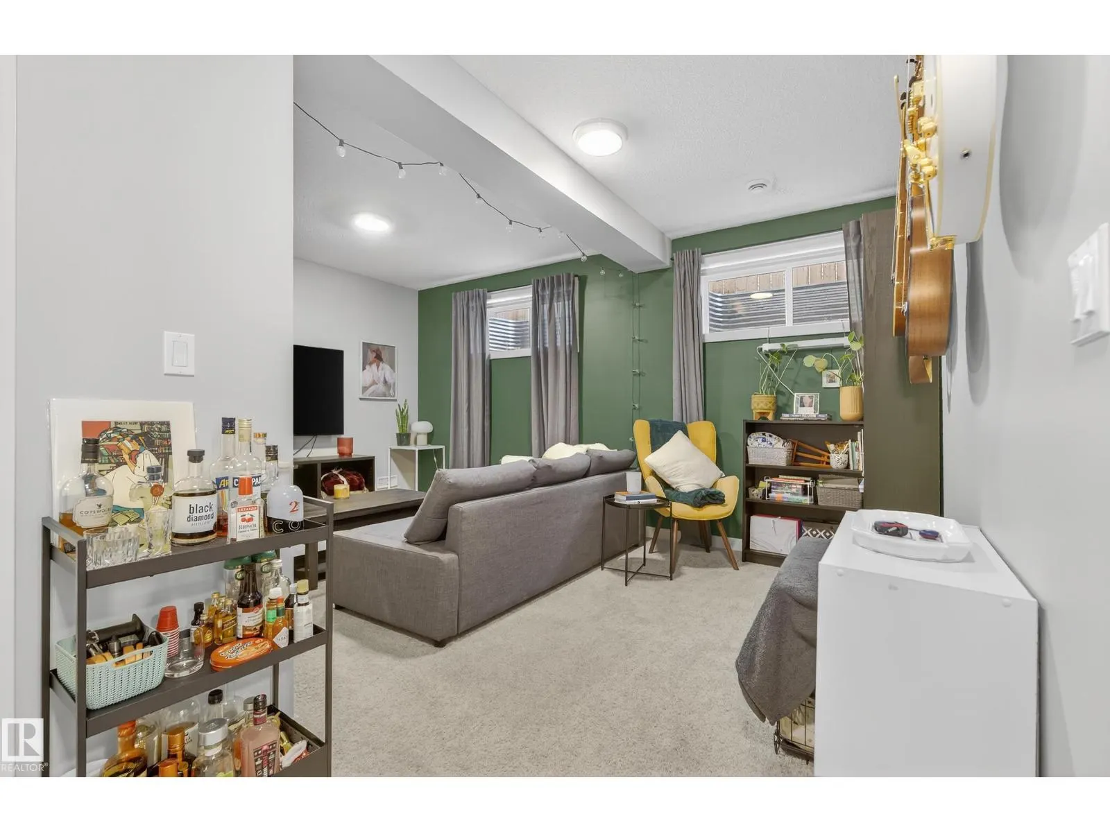 1374 SECORD LANDING LD NW