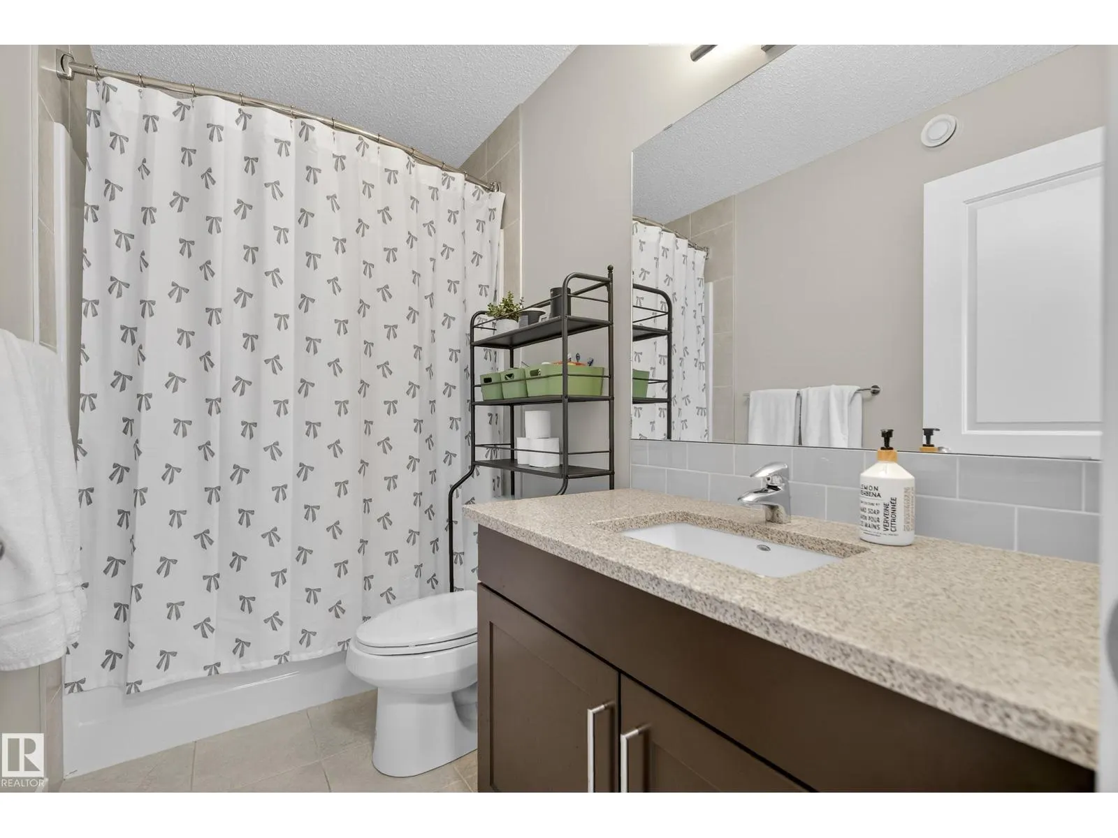 1374 SECORD LANDING LD NW