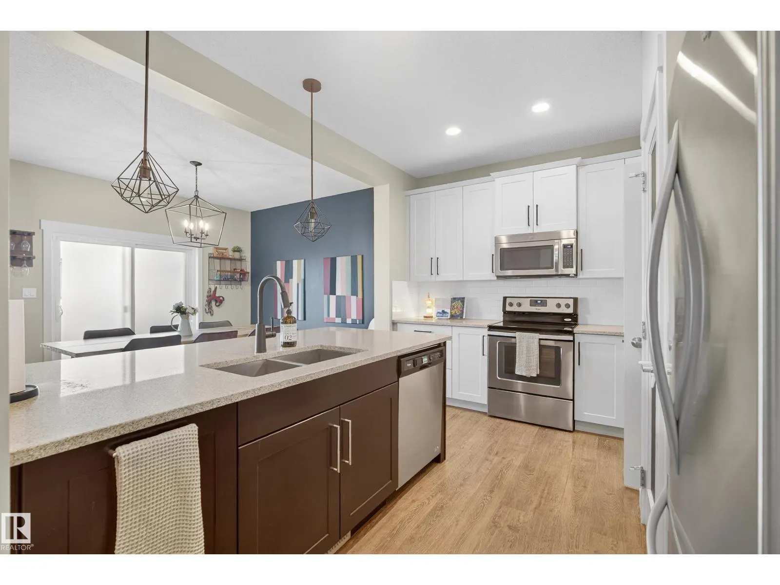 1374 SECORD LANDING LD NW