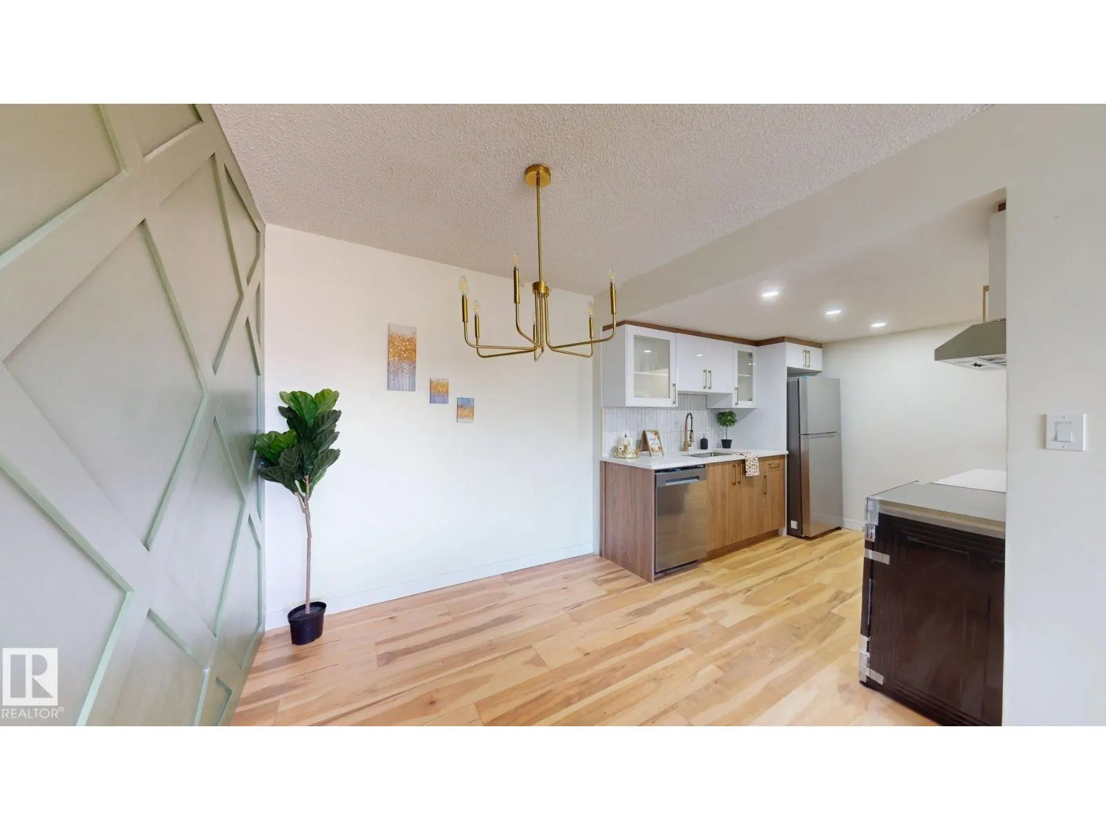 #114 2908 116A AV NW