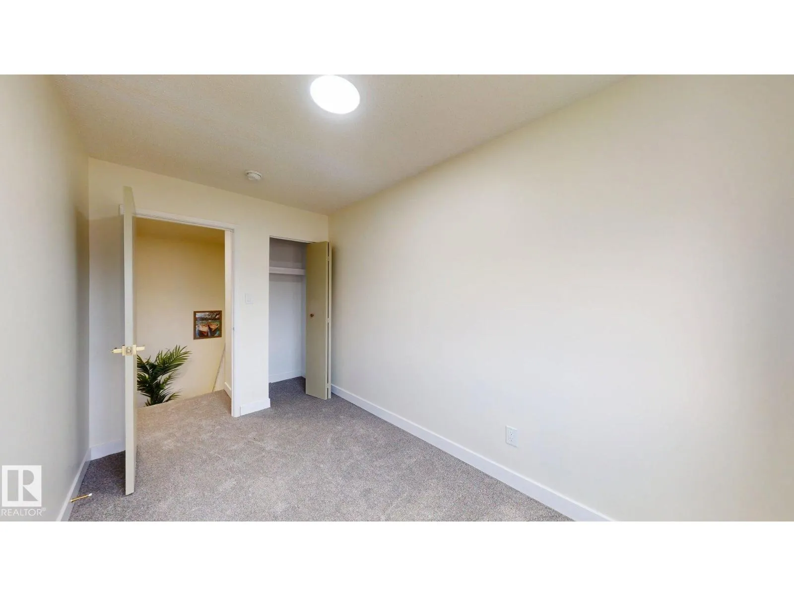 #114 2908 116A AV NW