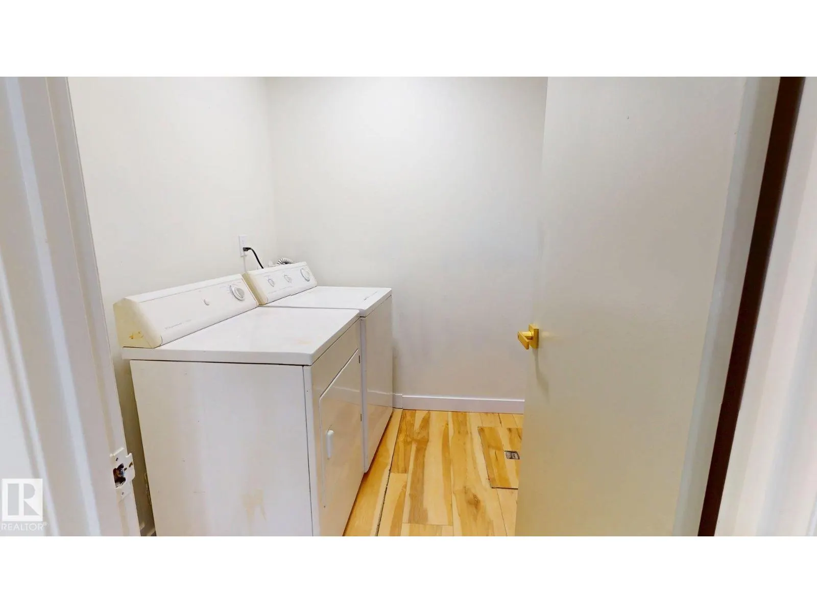 #114 2908 116A AV NW