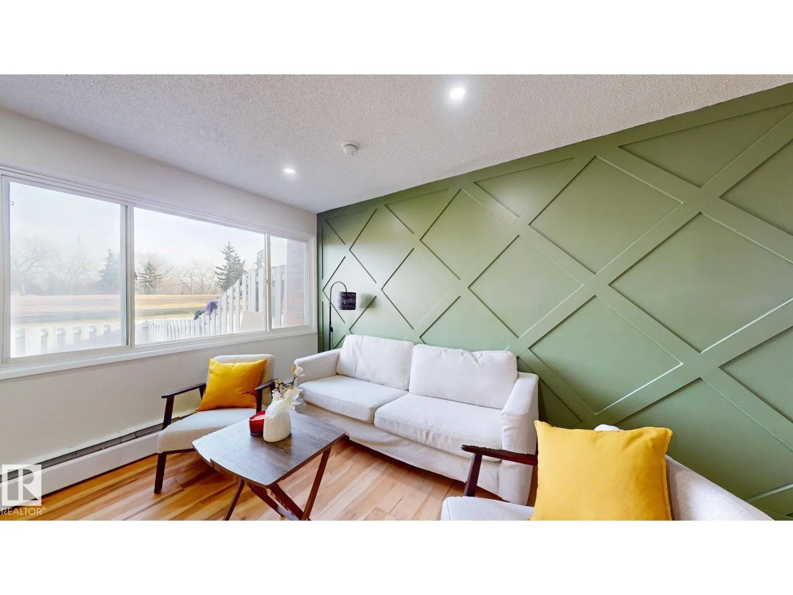 #114 2908 116A AV NW