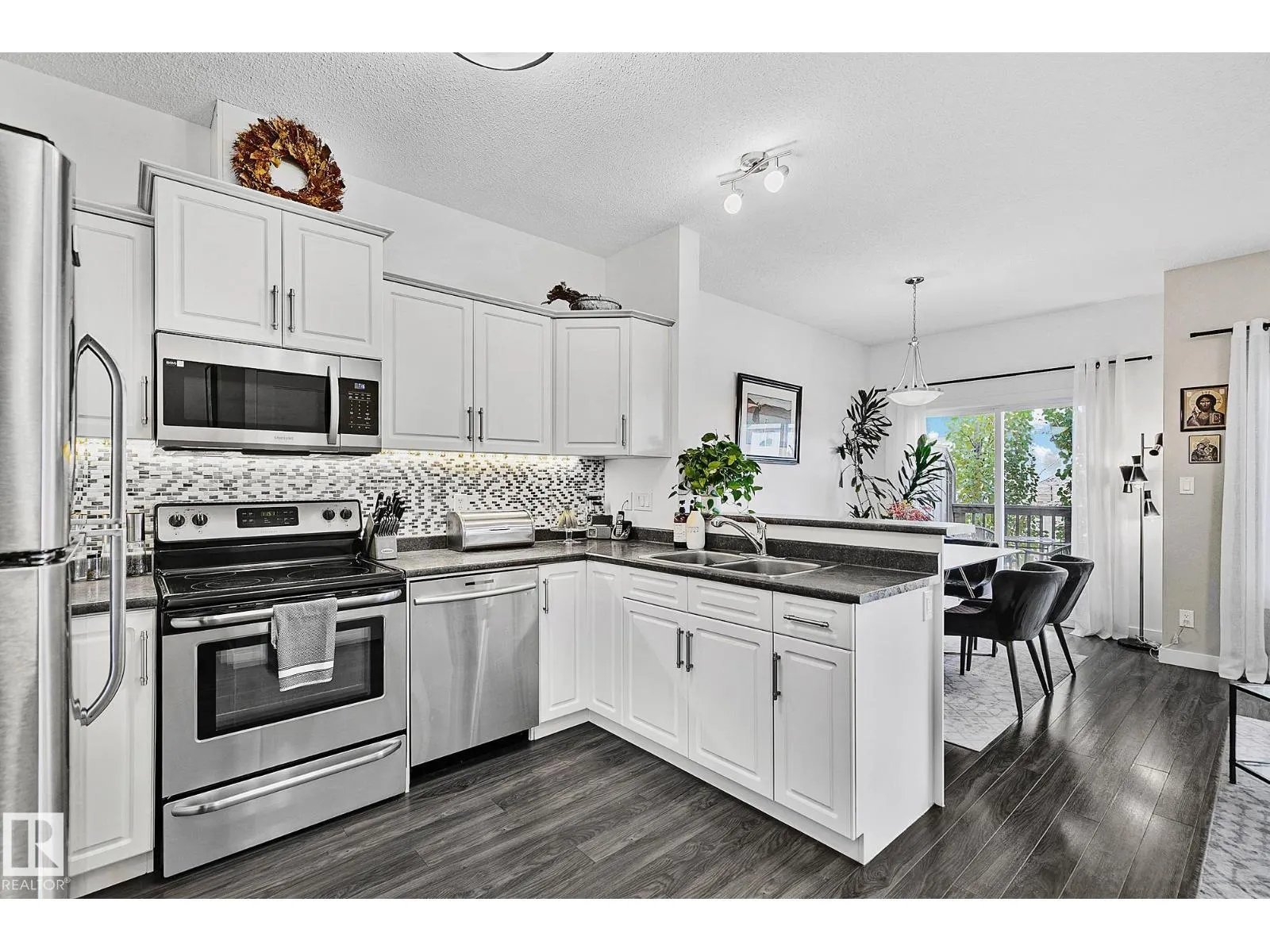 #17 3103 HILTON DR NW