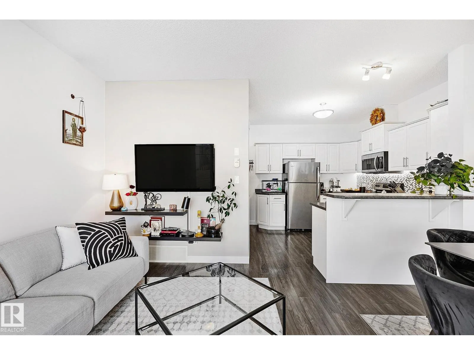 #17 3103 HILTON DR NW