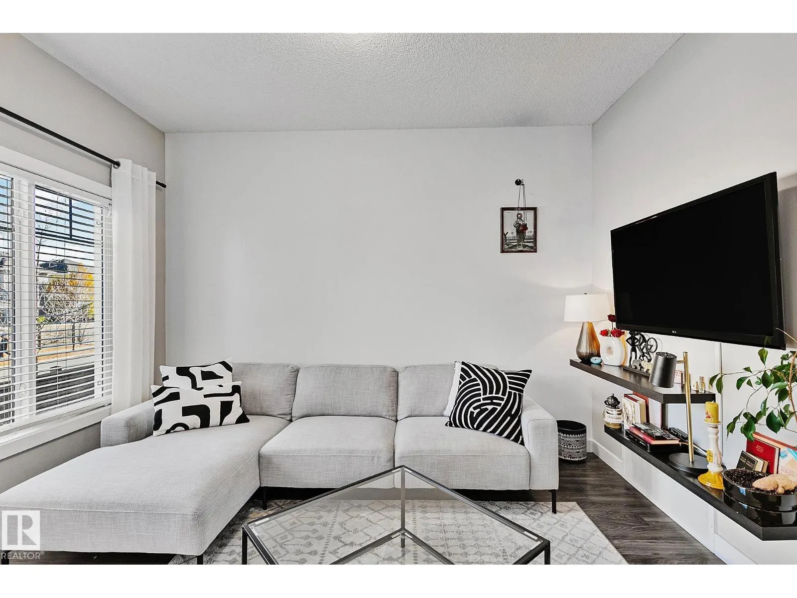 #17 3103 HILTON DR NW