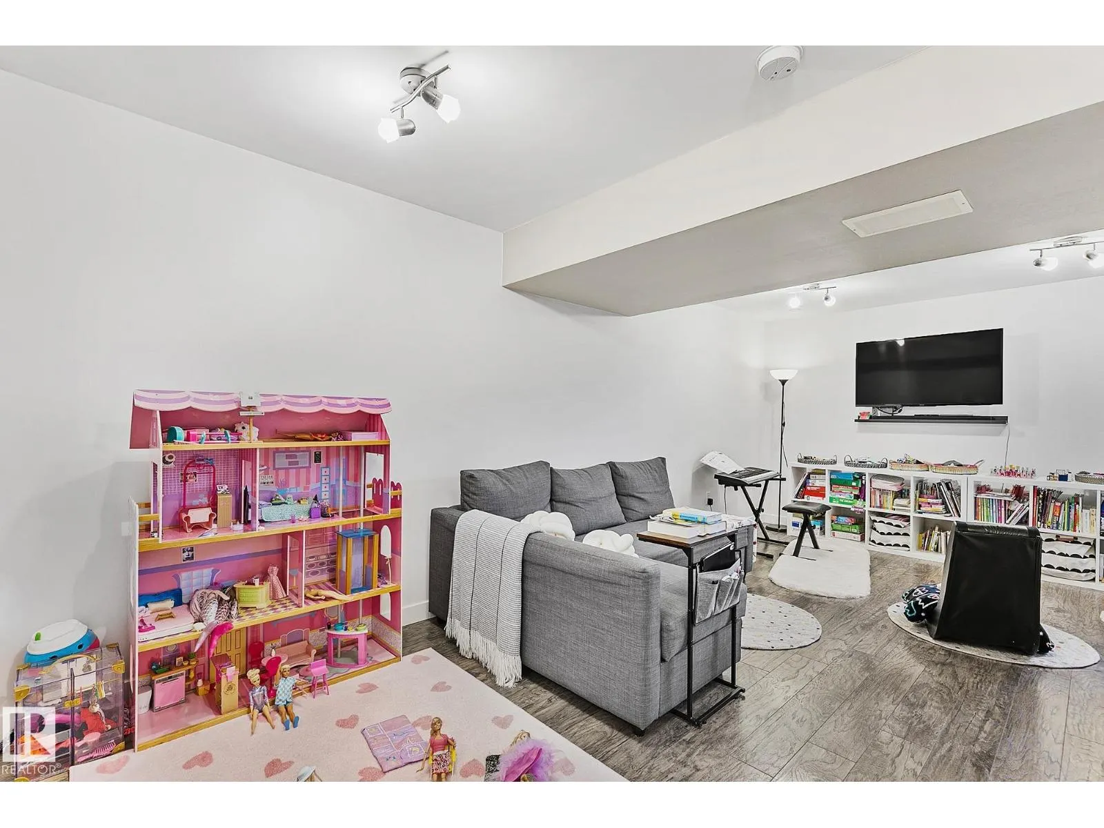 #17 3103 HILTON DR NW