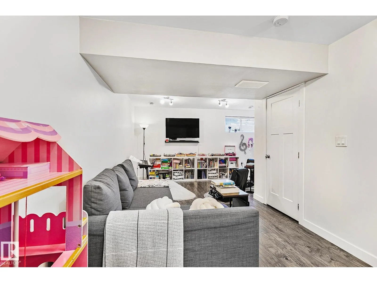 #17 3103 HILTON DR NW