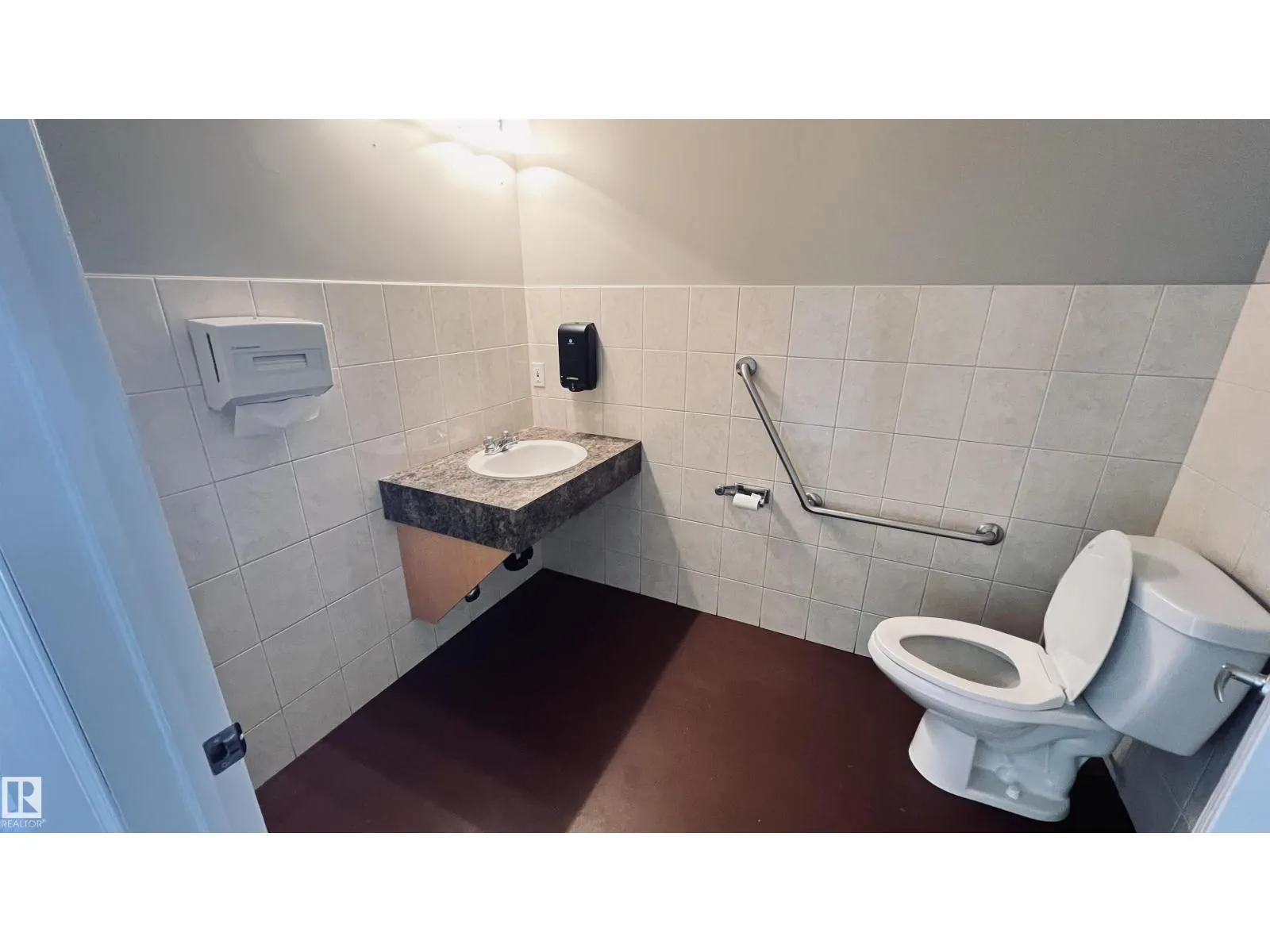 #101 5020 Lac Ste Anne TR S