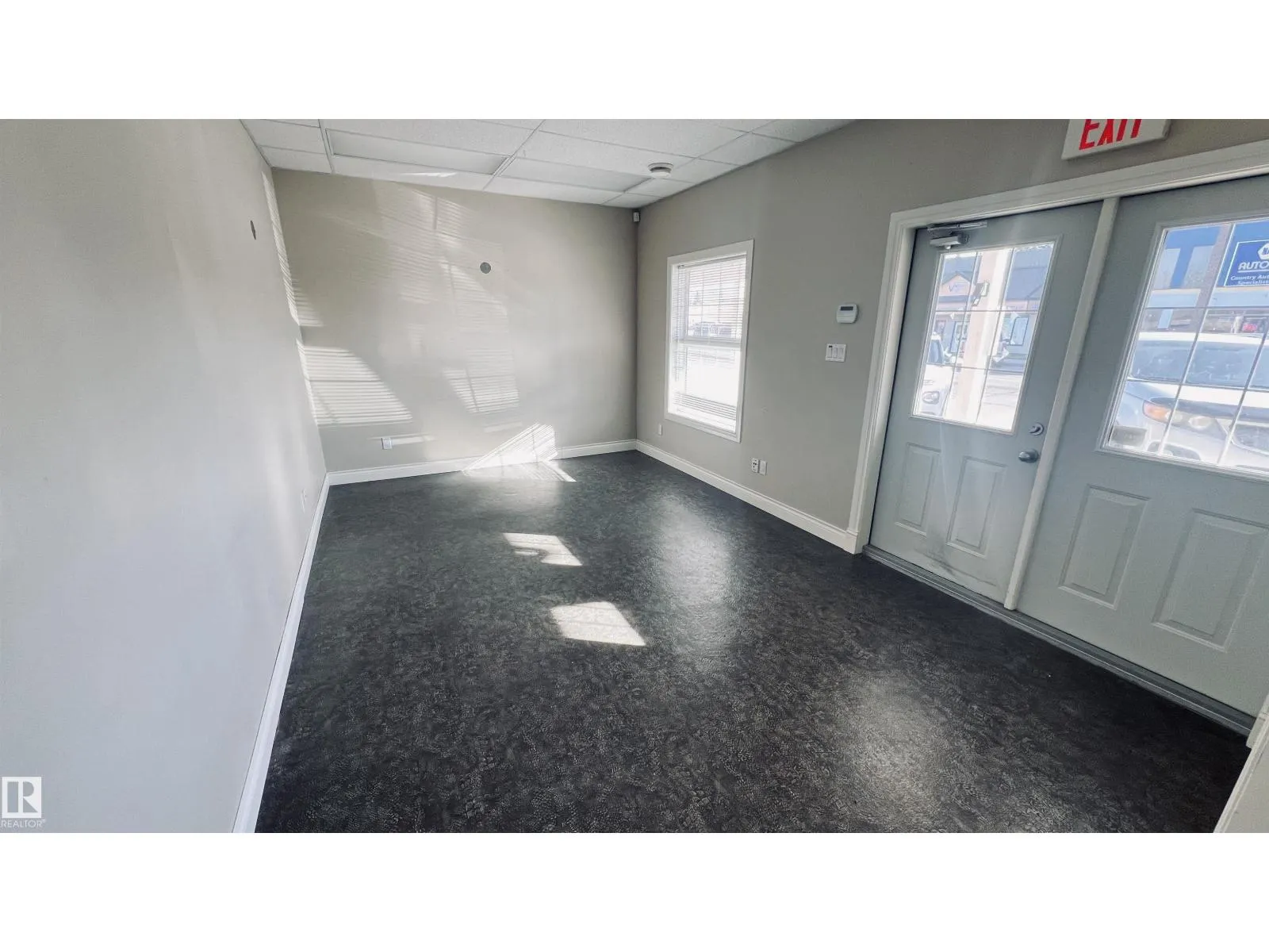 #102 5020 Lac Ste Anne TR S