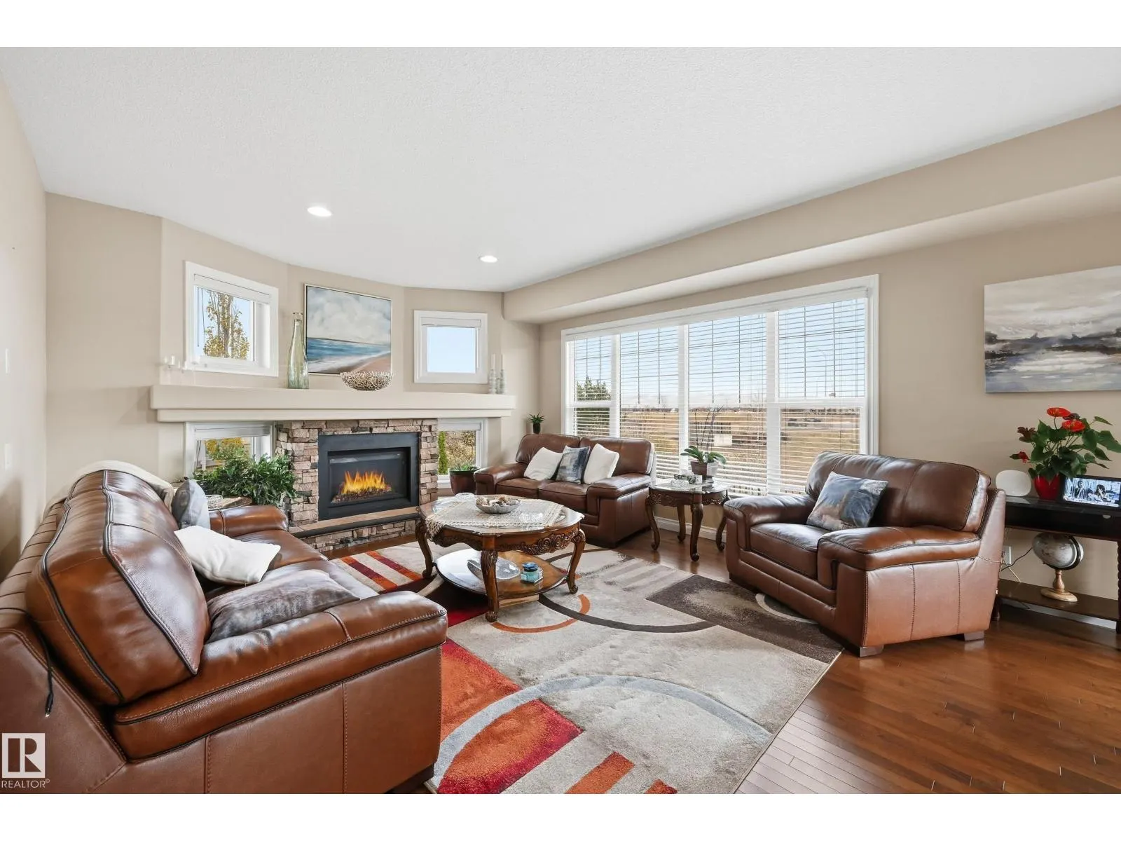 1590 Chapman WY SW SW