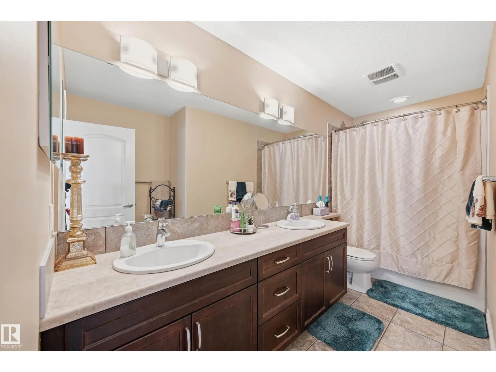 1590 Chapman WY SW SW