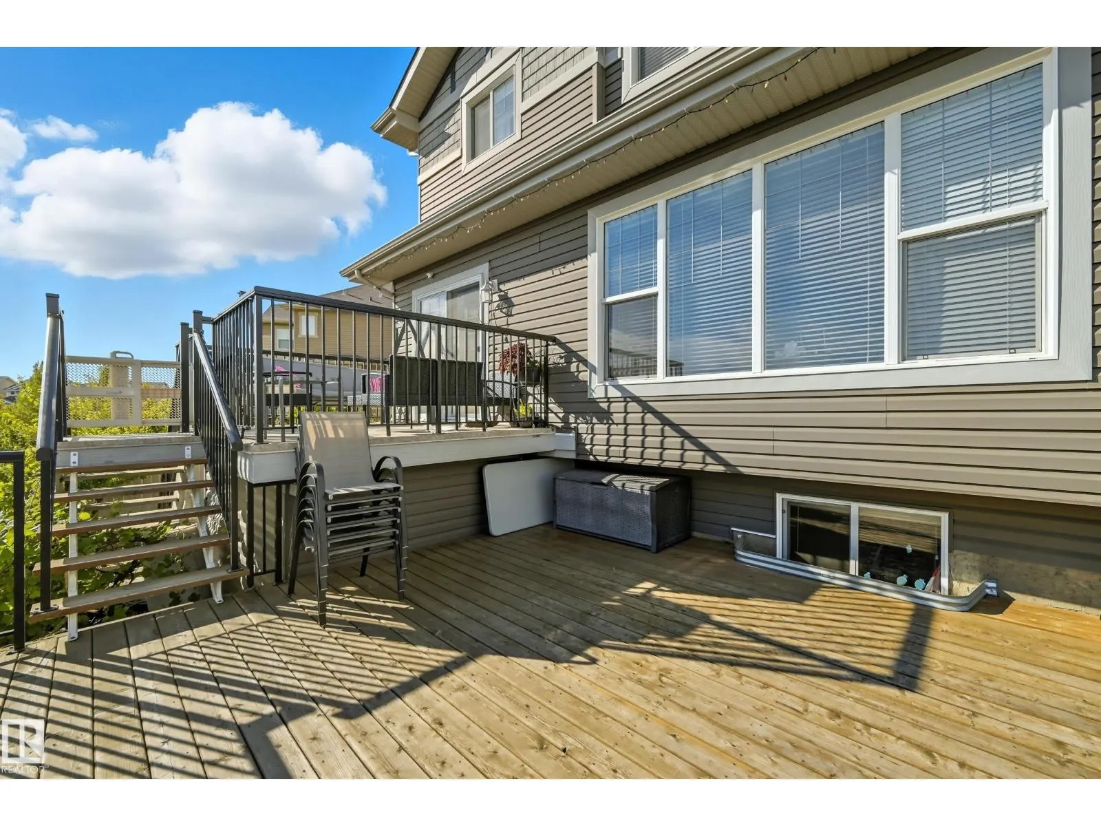 1590 Chapman WY SW SW