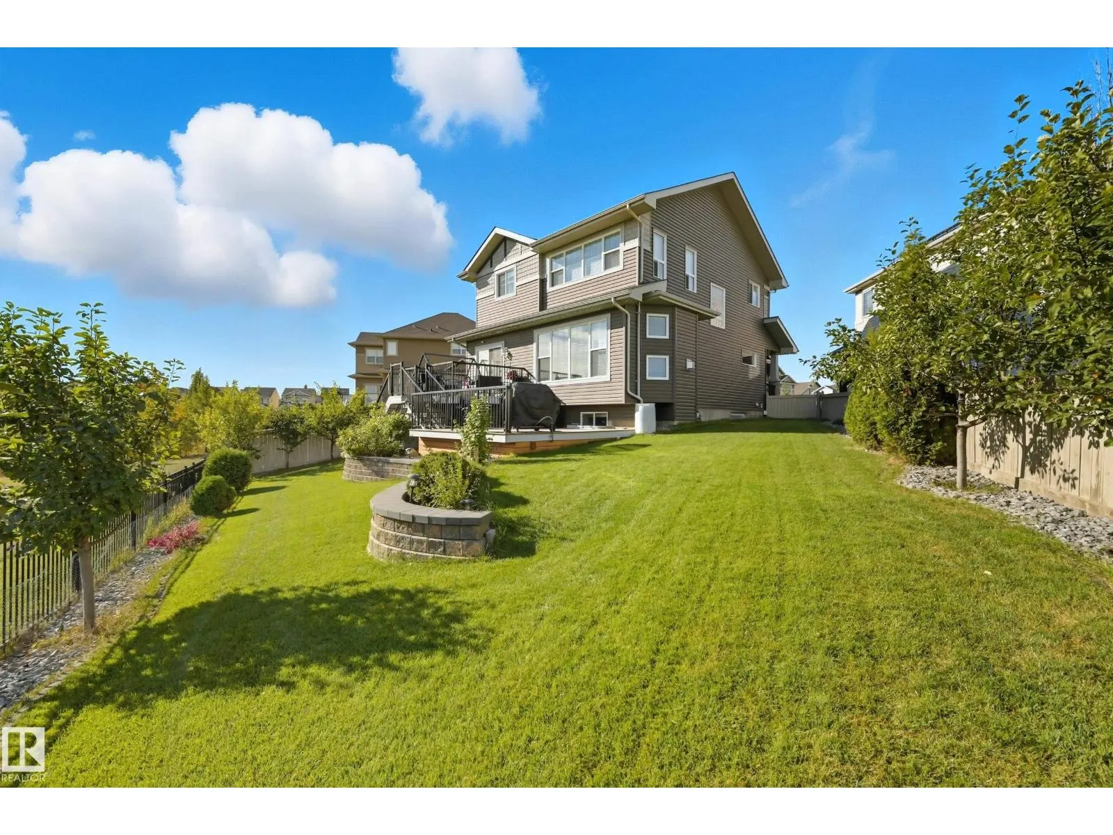 1590 Chapman WY SW SW