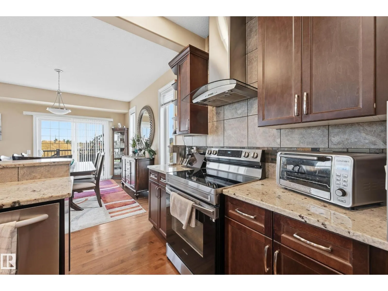 1590 Chapman WY SW SW