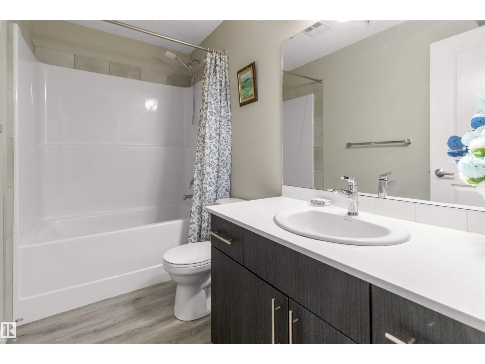 #101 1506 TAMARACK BV NW