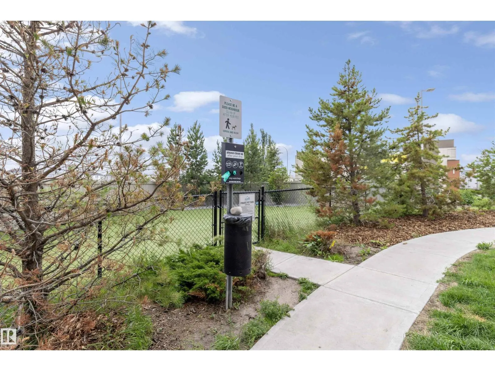 #101 1506 TAMARACK BV NW