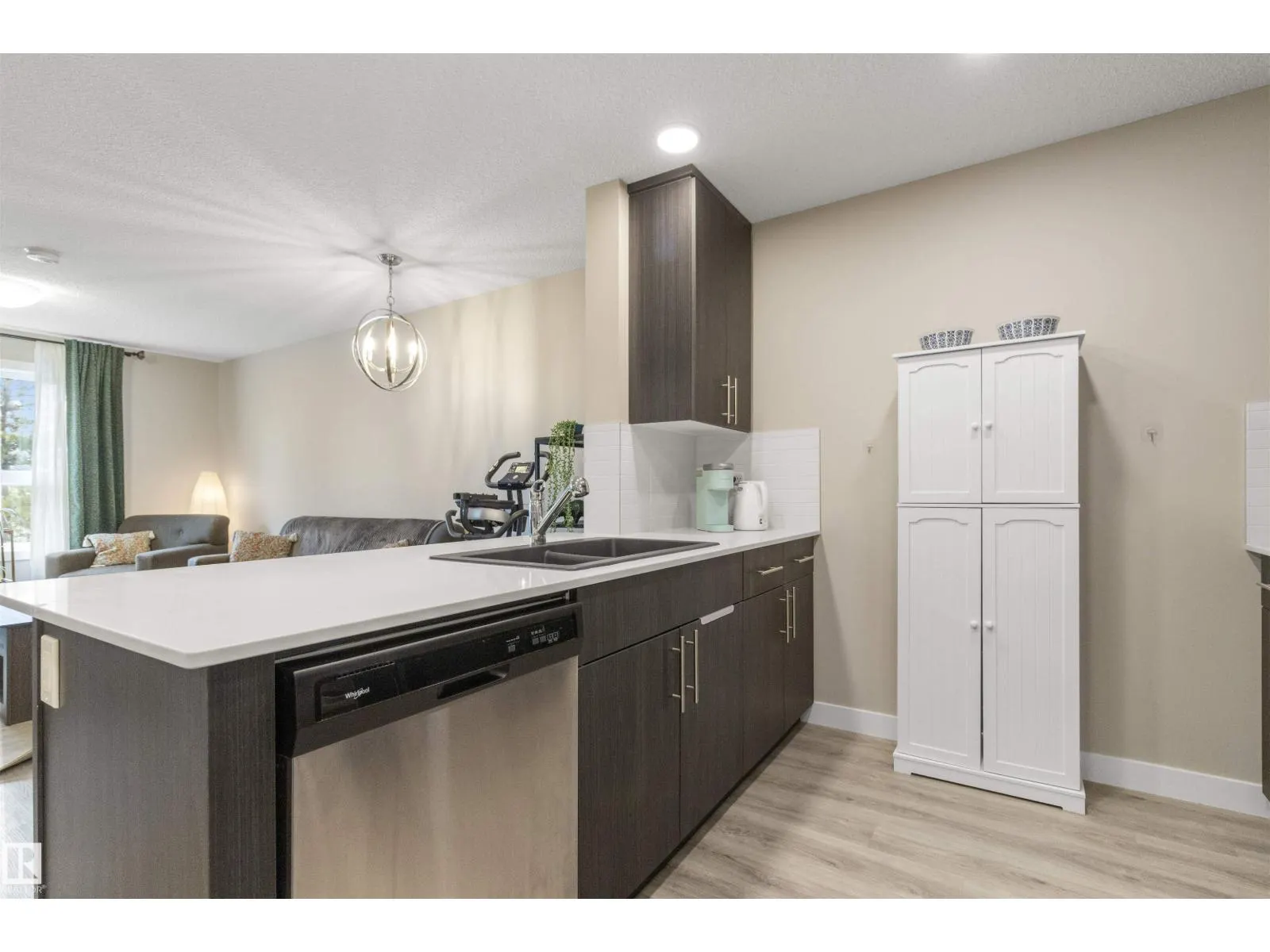 #101 1506 TAMARACK BV NW