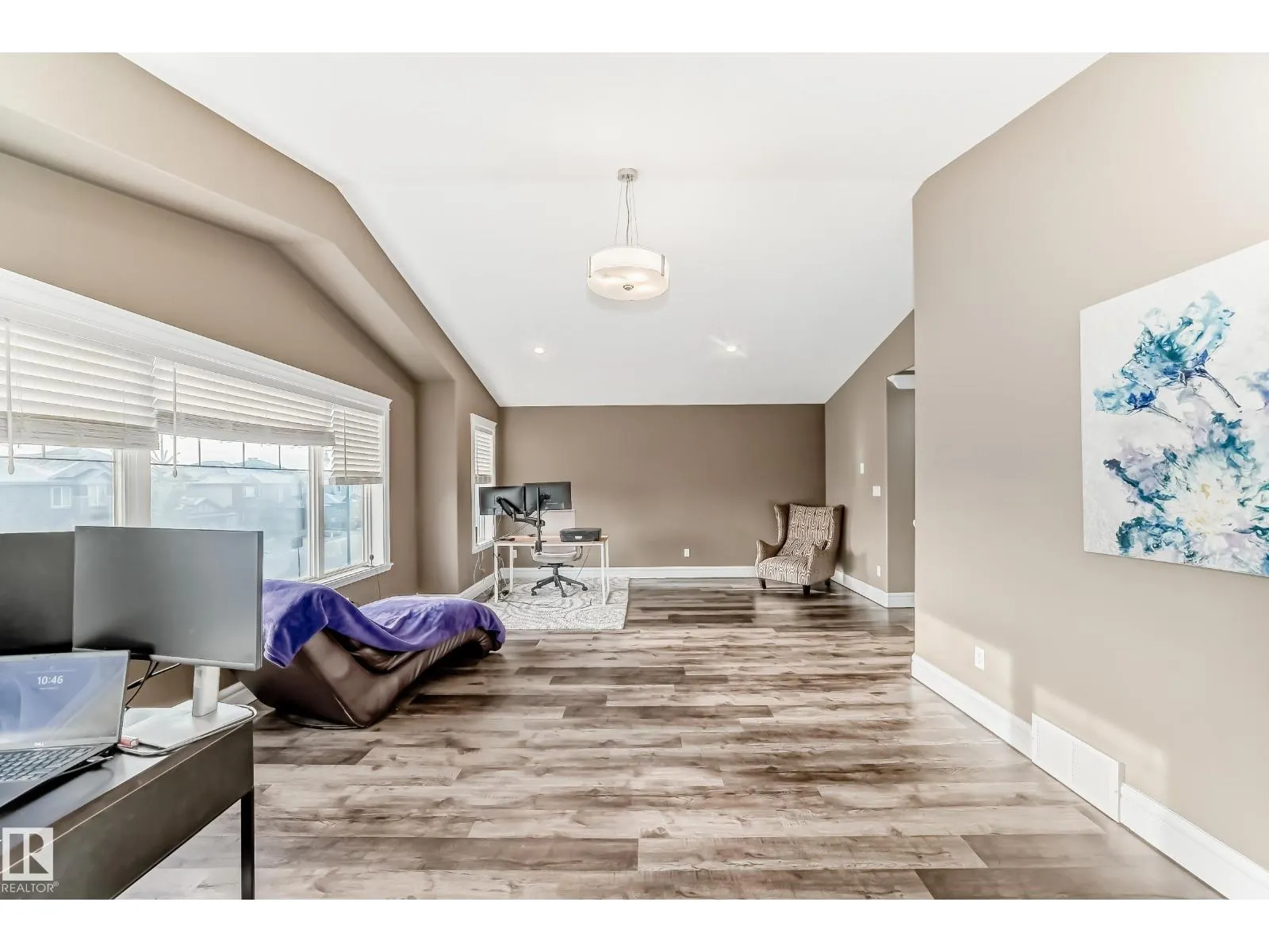 1552 CUNNINGHAM CAPE CA SW