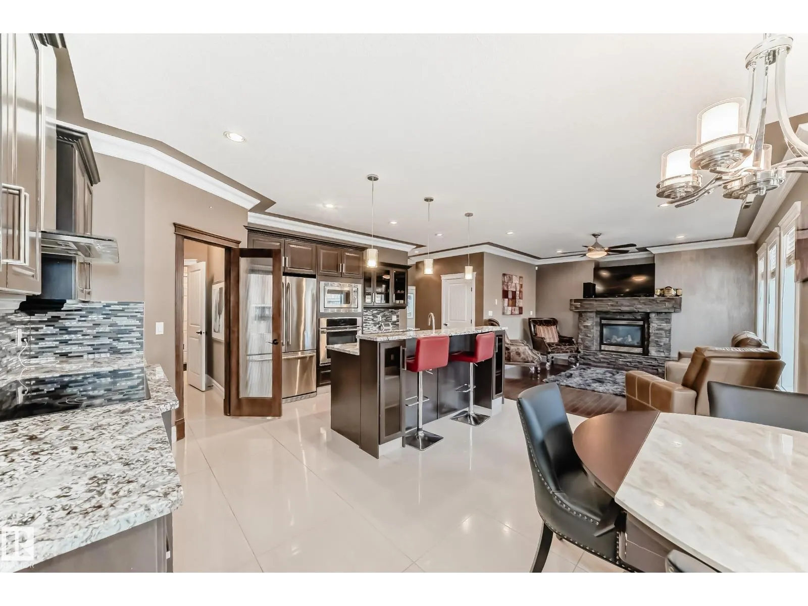 1552 CUNNINGHAM CAPE CA SW