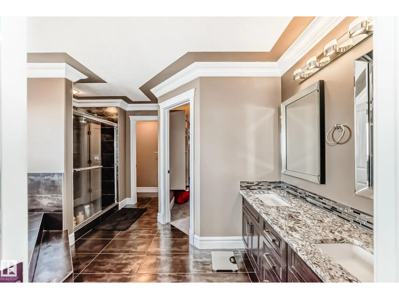 1552 CUNNINGHAM CAPE CA SW