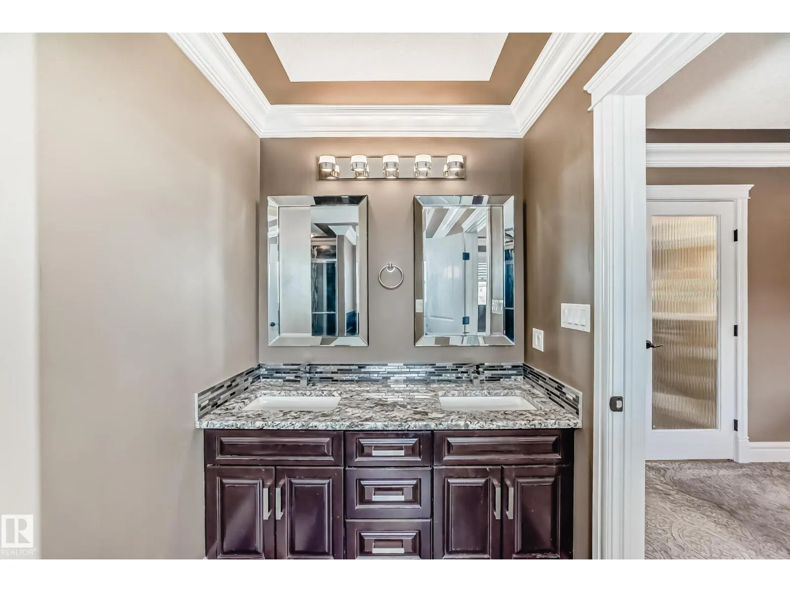 1552 CUNNINGHAM CAPE CA SW