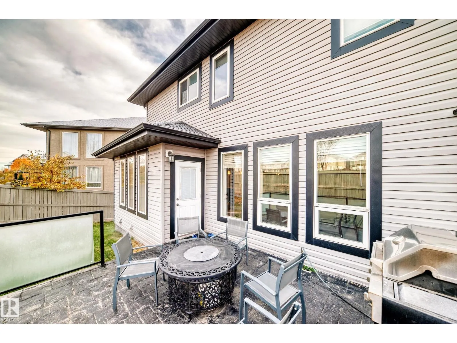 1552 CUNNINGHAM CAPE CA SW