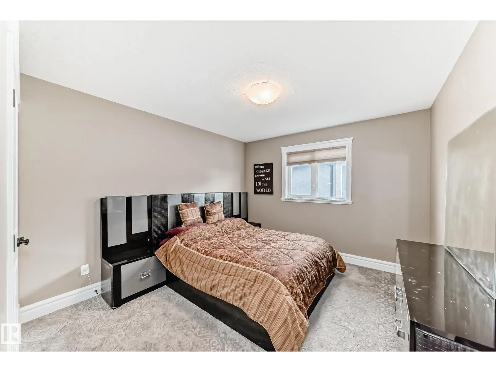 1552 CUNNINGHAM CAPE CA SW