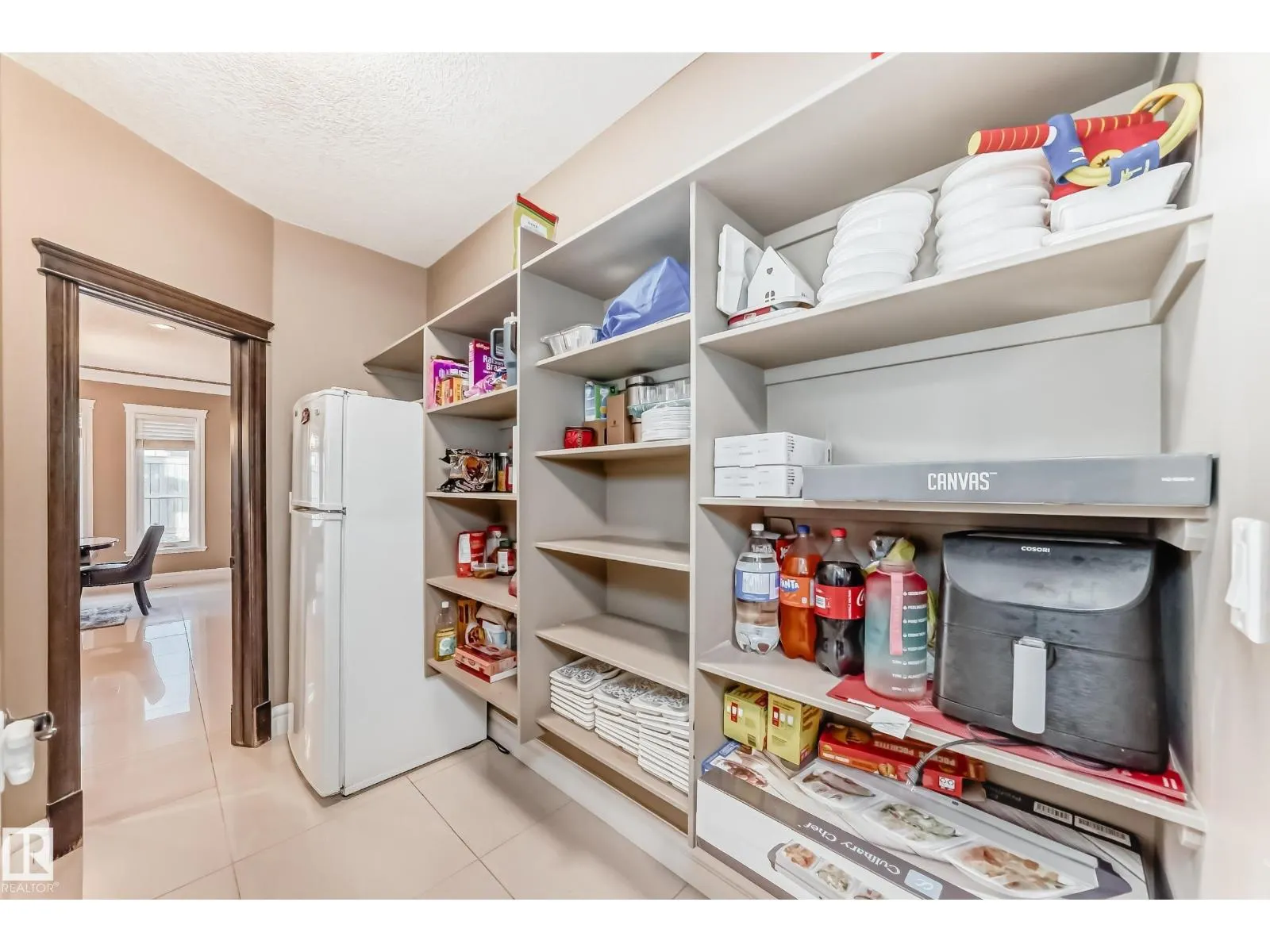 1552 CUNNINGHAM CAPE CA SW