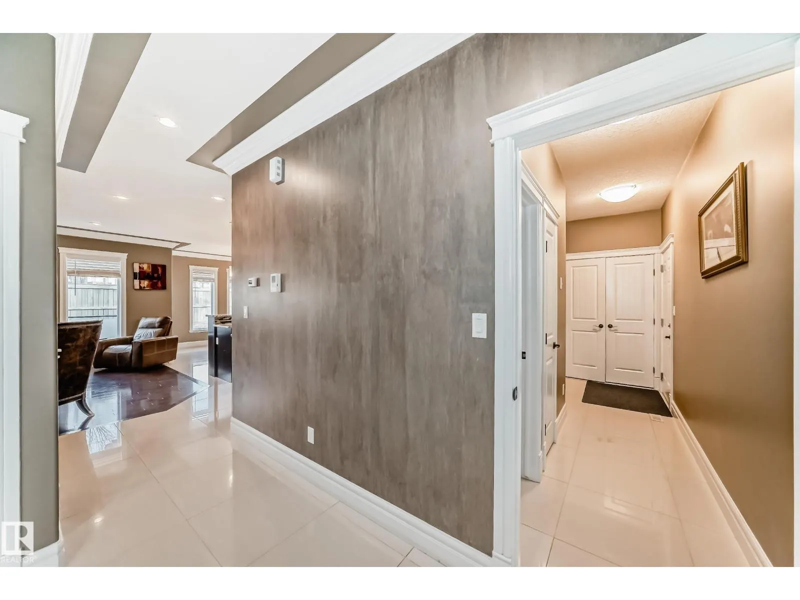 1552 CUNNINGHAM CAPE CA SW