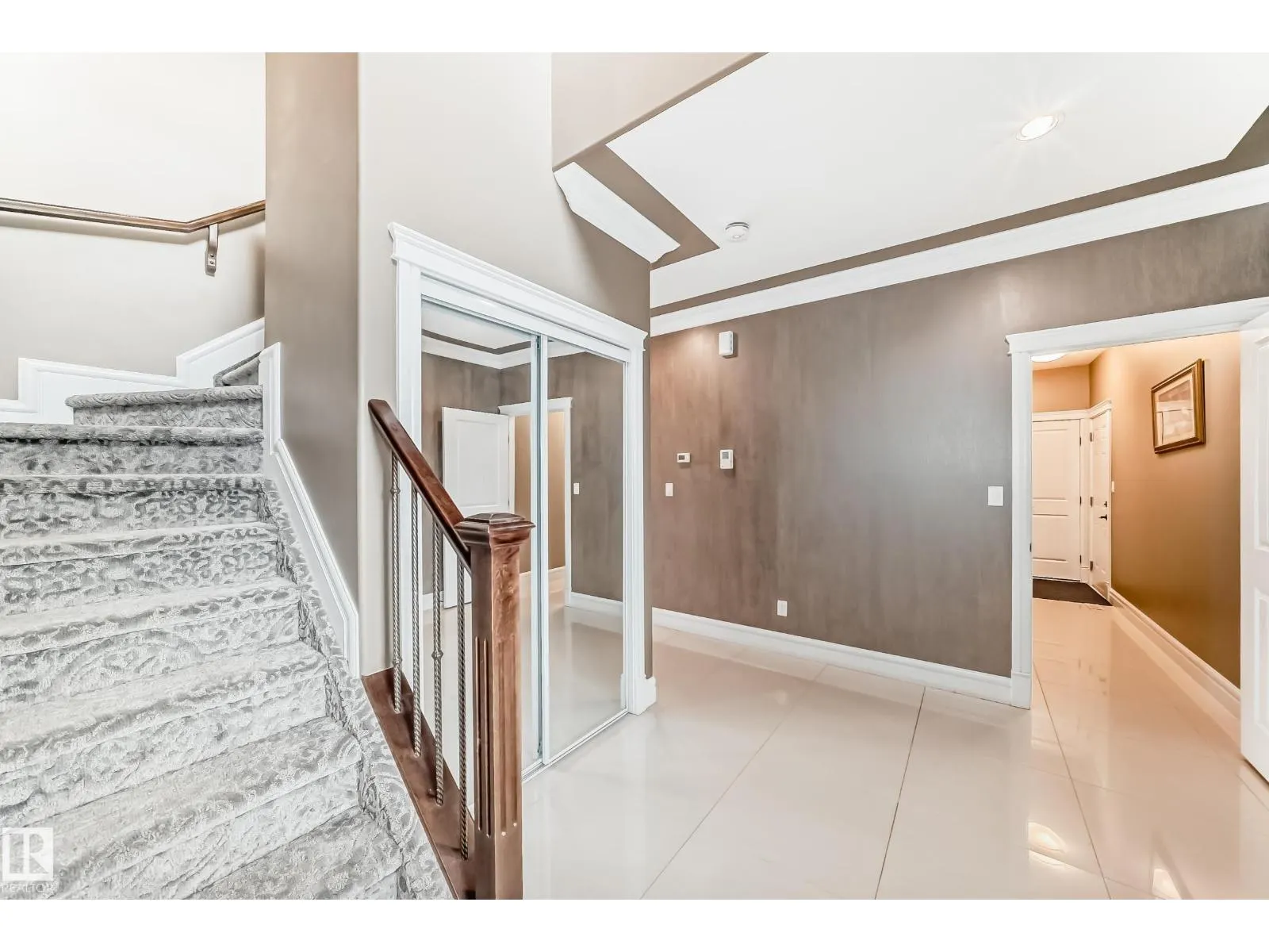 1552 CUNNINGHAM CAPE CA SW