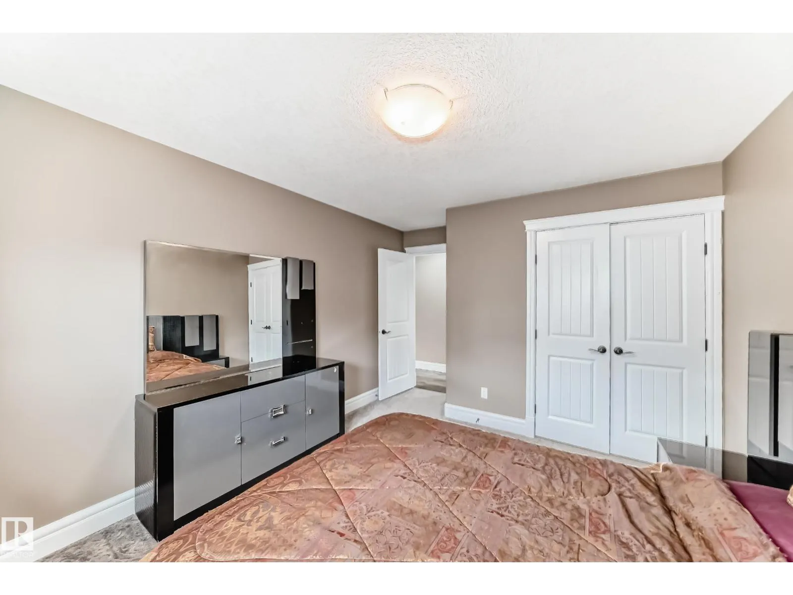 1552 CUNNINGHAM CAPE CA SW