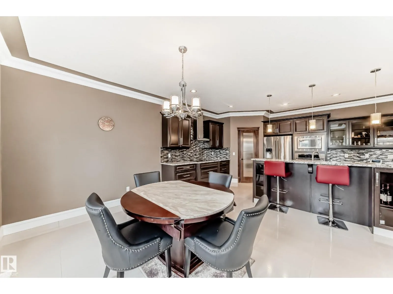 1552 CUNNINGHAM CAPE CA SW