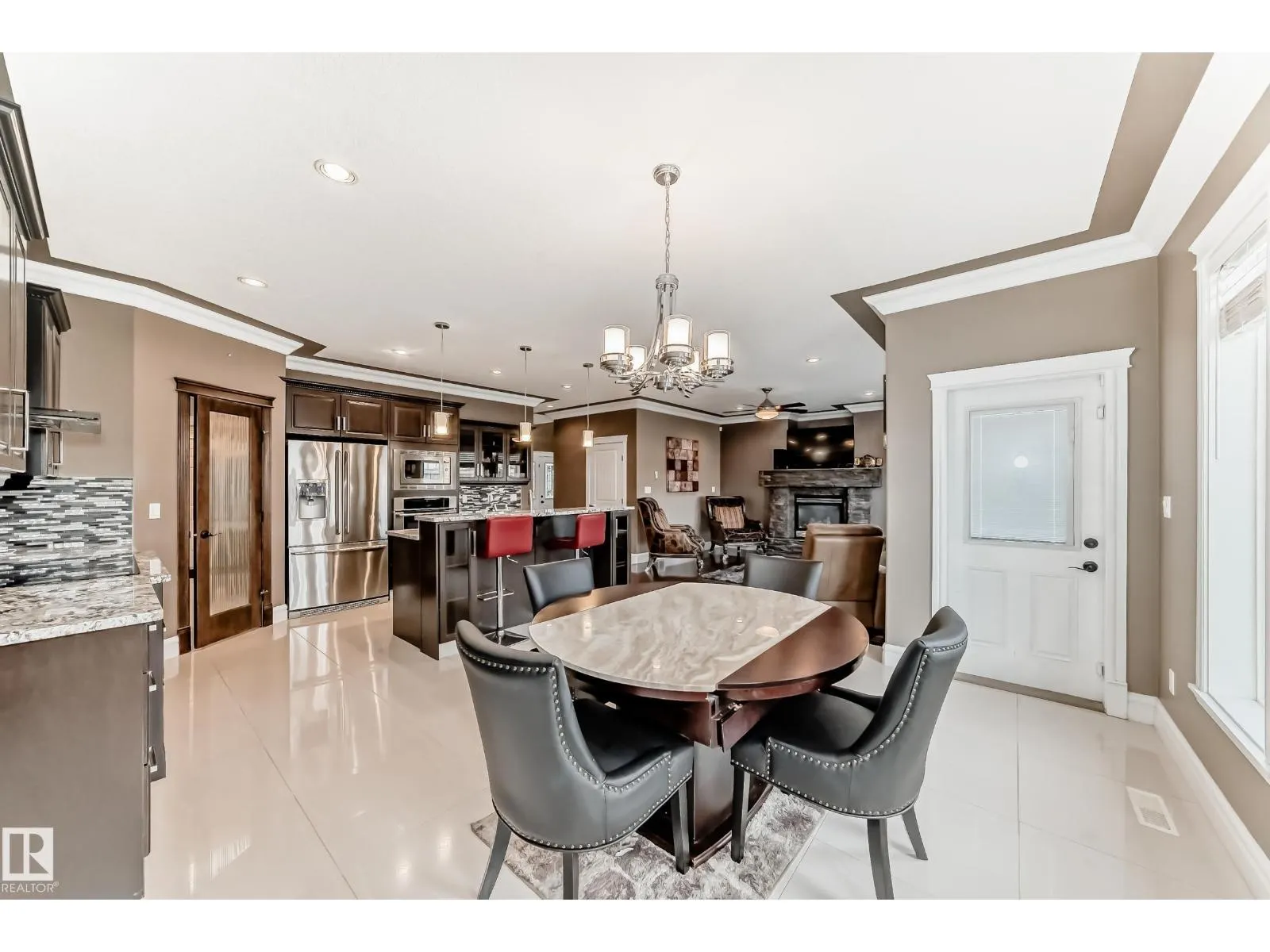 1552 CUNNINGHAM CAPE CA SW