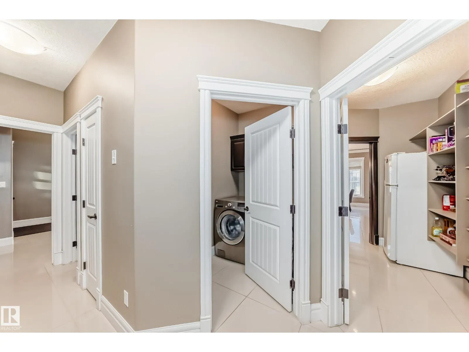 1552 CUNNINGHAM CAPE CA SW