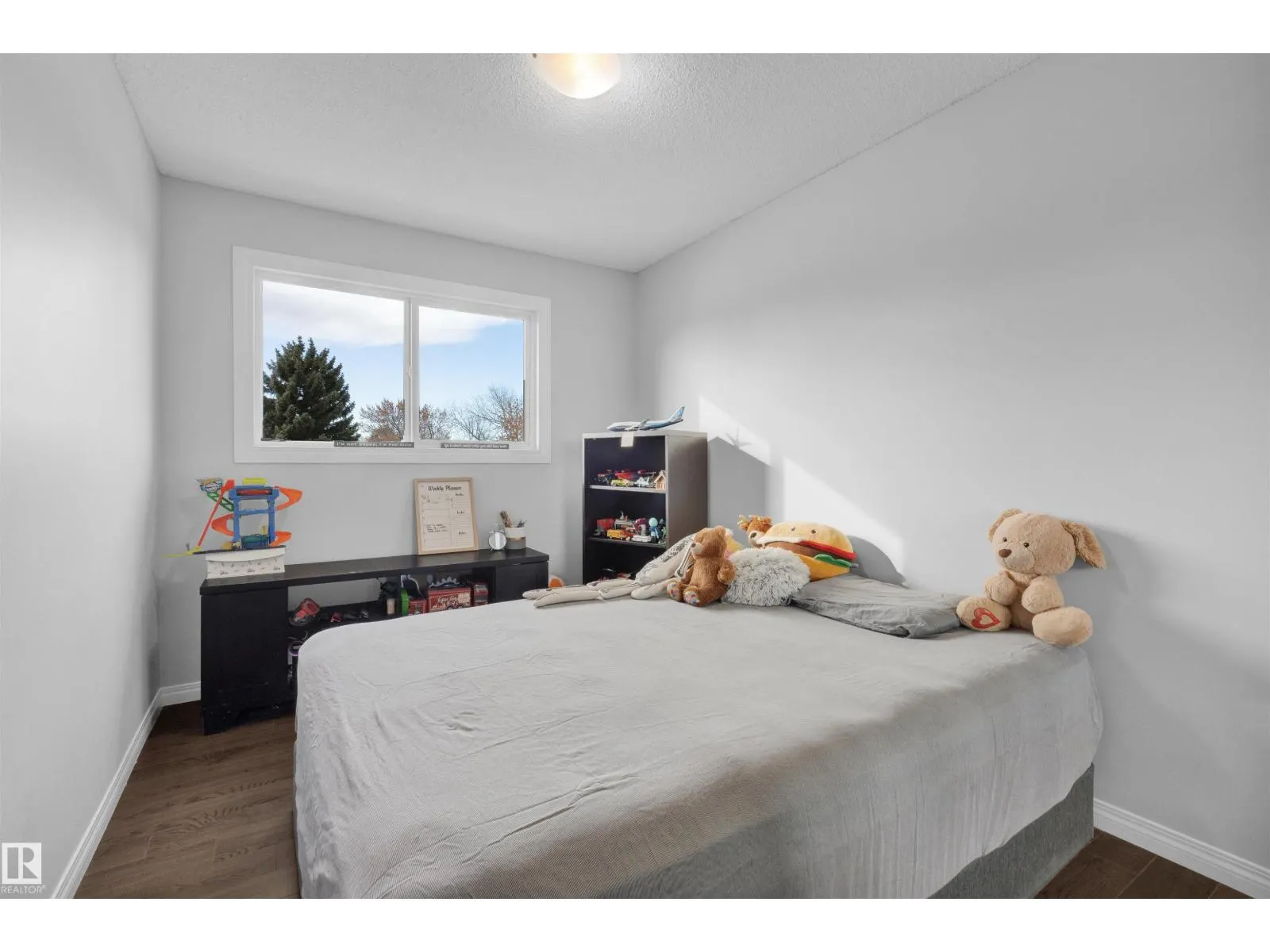 75 GRAND MEADOW CR NW