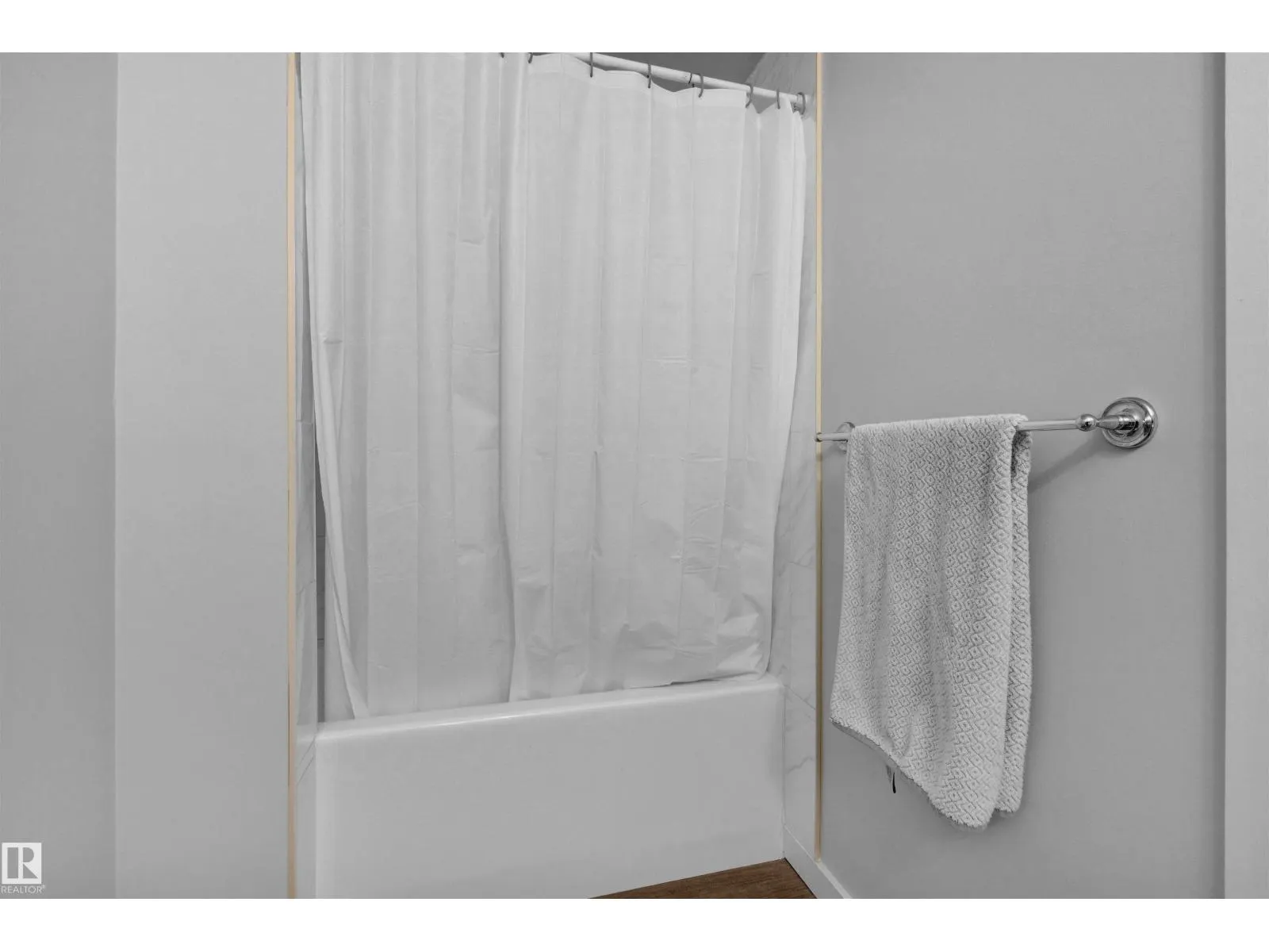 75 GRAND MEADOW CR NW