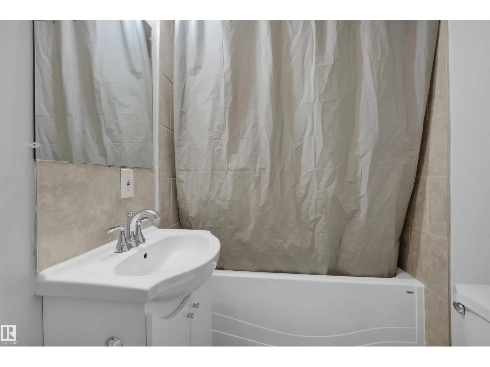 75 GRAND MEADOW CR NW