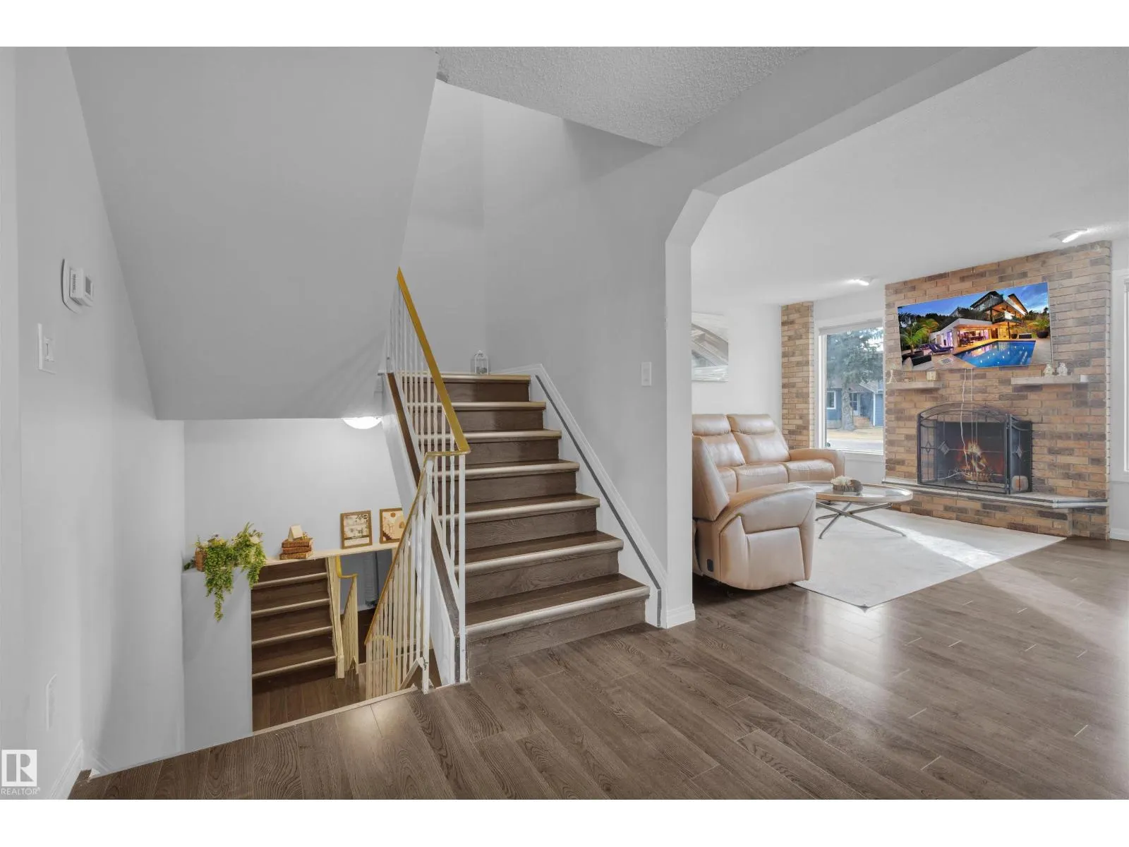 75 GRAND MEADOW CR NW