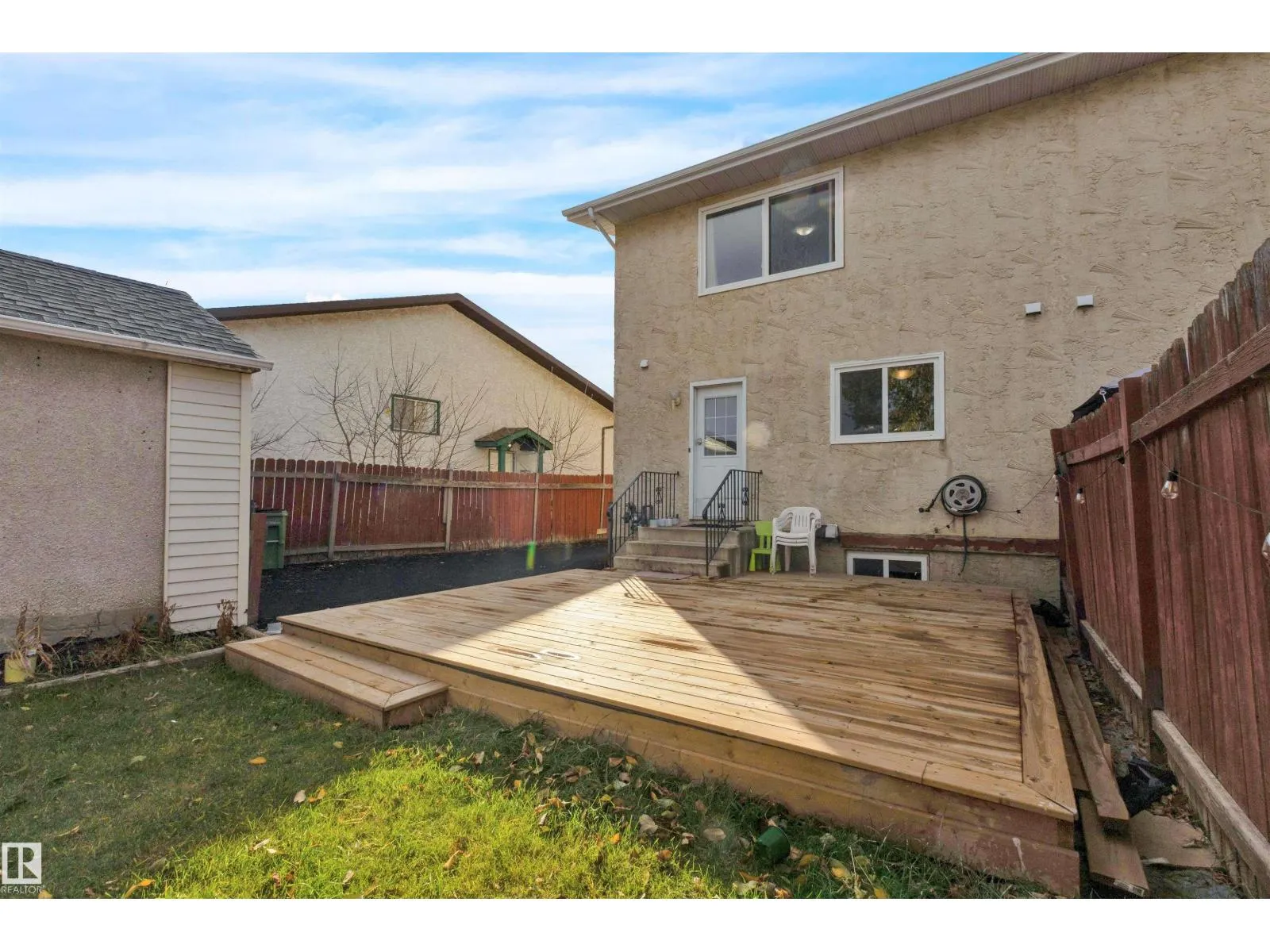 75 GRAND MEADOW CR NW