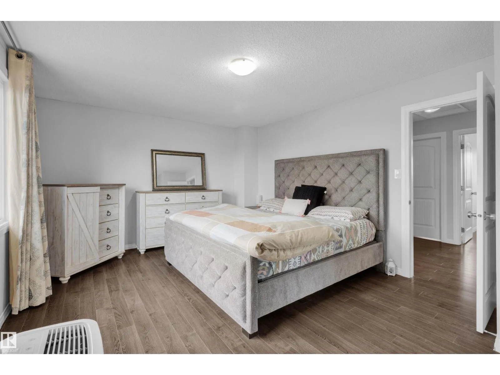 75 GRAND MEADOW CR NW